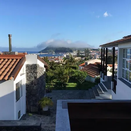 Summer House With Bbq And Garden Horta (Azores)