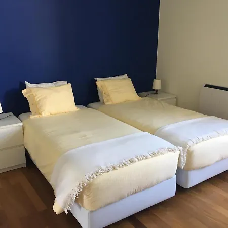 Summer House With Bbq And Garden